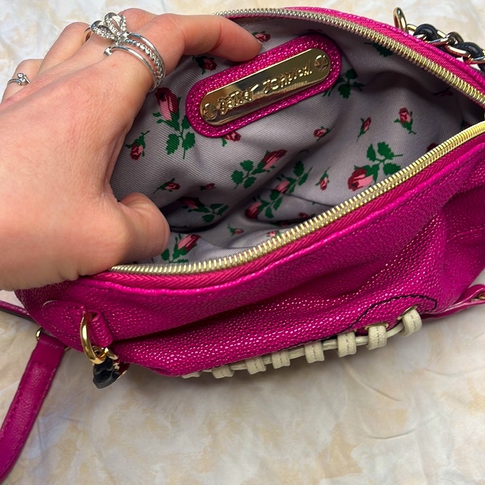 Betsey Johnson Metallic Pink Kitsch Football Purse - Picture 6 of 6